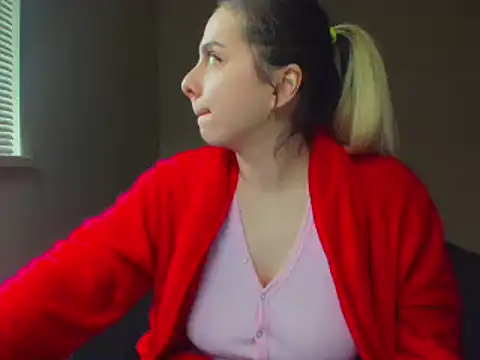 Snapshot of HappyIva chatting on February 16, 2025, 6:43 pm HappyIva online show from February 16, 2025, 6:43 pm