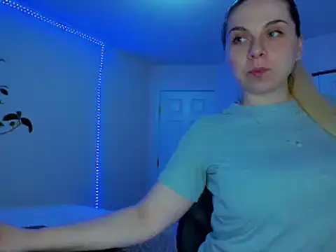 Snapshot of HappyIva chatting on March 16, 2025, 1:17 am HappyIva online show from March 16, 2025, 1:17 am