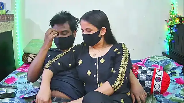 Hot Nila online show from February 22, 2026, 3:20 am