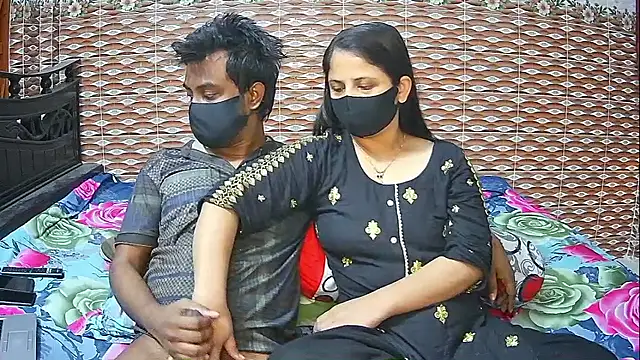 Hot Nila online show from March 4, 2026, 3:47 am