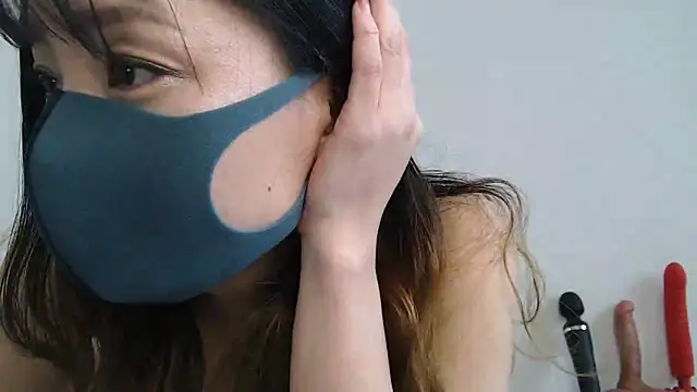 Snapshot of Mary-JP chatting on March 4, 2025, 2:06 am Mary-JP online show from March 4, 2025, 2:06 am