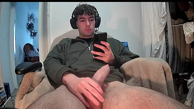 onesieboyx online show from February 7, 2025, 2:15 pm