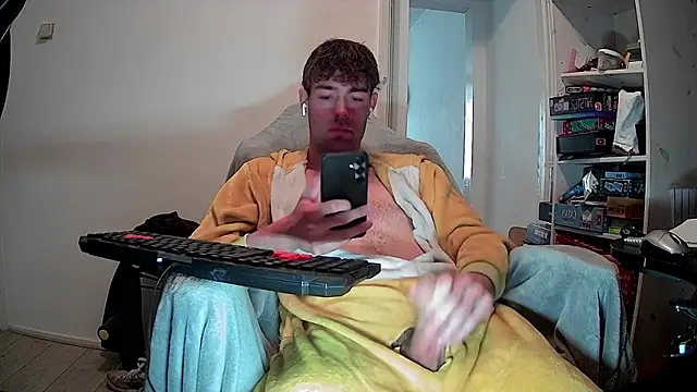 Snapshot of onesieboyx chatting on March 26, 2026, 3:54 pm onesieboyx online show from March 26, 2026, 3:54 pm