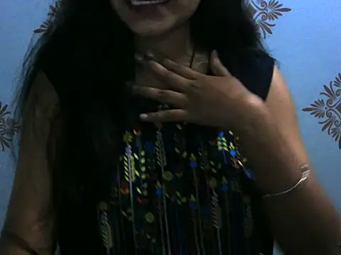 Snapshot of Misha_Sweett chatting on May 5, 2026, 9:40 pm Misha Sweett online show from May 5, 2026, 9:40 pm