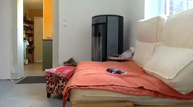 Snapshot of coquin5995 chatting on February 18, 2025, 7:10 am coquin5995 online show from February 18, 2025, 7:10 am