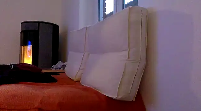 Snapshot of coquin5995 chatting on February 3, 2025, 7:07 am coquin5995 online show from February 3, 2025, 7:07 am