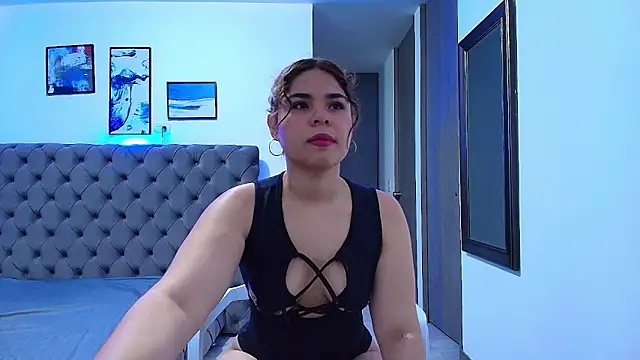 stellaallen24 online show from January 27, 2025, 11:11 pm