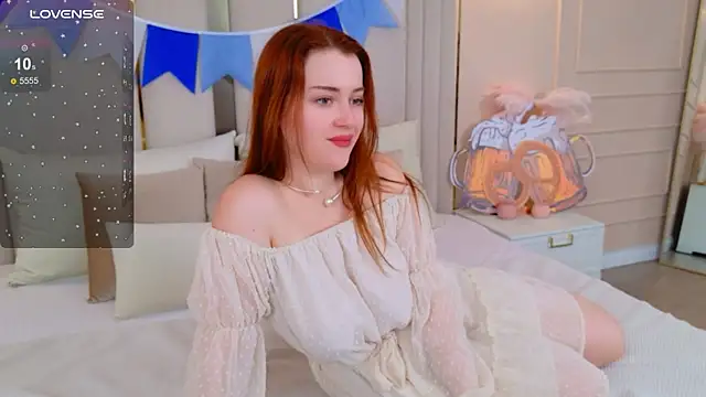 EllieGarson online show from September 28, 2025, 5:09 pm