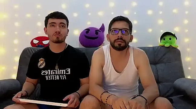 Snapshot of ErickBrant chatting on February 26, 2025, 1:03 am ErickBrant online show from February 26, 2025, 1:03 am