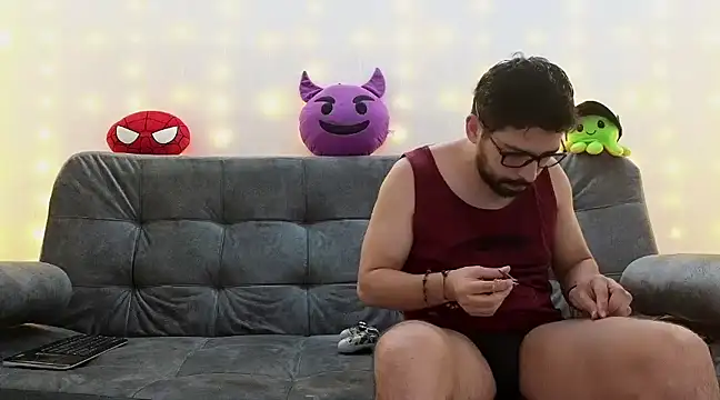 Snapshot of ErickBrant chatting on February 3, 2025, 10:11 pm ErickBrant online show from February 3, 2025, 10:11 pm