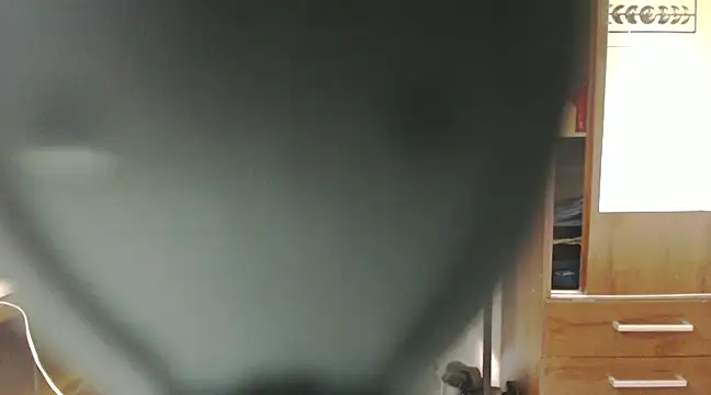 loirascorpio online show from February 13, 2025, 5:01 pm