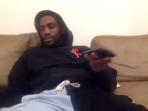 Snapshot of mileshighclub420 chatting on March 20, 2025, 10:18 pm mileshighclub420 online show from March 20, 2025, 10:18 pm