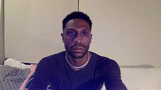 Snapshot of mileshighclub420 chatting on November 10, 2025, 11:04 am mileshighclub420 online show from November 10, 2025, 11:04 am