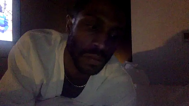 Snapshot of mileshighclub420 chatting on March 22, 2025, 10:39 am mileshighclub420 online show from March 22, 2025, 10:39 am