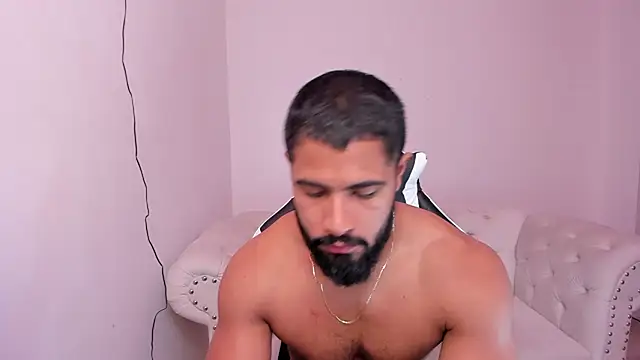 Snapshot of Santiago_huntt chatting on February 26, 2025, 12:49 pm Santiago huntt online show from February 26, 2025, 12:49 pm