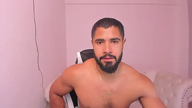 Snapshot of Santiago_huntt chatting on February 25, 2025, 11:43 am Santiago huntt online show from February 25, 2025, 11:43 am