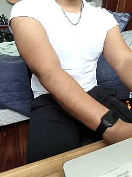 Snapshot of pitorico_bb chatting on November 30, 2025, 4:52 pm pitorico bb online show from November 30, 2025, 4:52 pm