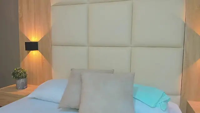 Snapshot of antonella_cutie_ chatting on November 7, 2025, 12:21 pm antonella cutie online show from November 7, 2025, 12:21 pm