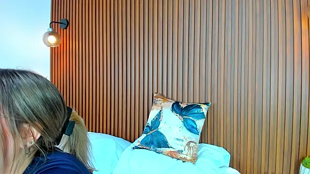 Snapshot of antonella_cutie_ chatting on March 10, 2025, 10:34 pm antonella cutie online show from March 10, 2025, 10:34 pm