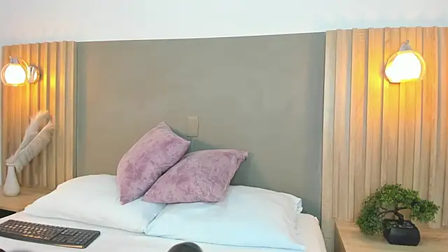 Snapshot of antonella_cutie_ chatting on March 12, 2025, 12:57 pm antonella cutie online show from March 12, 2025, 12:57 pm