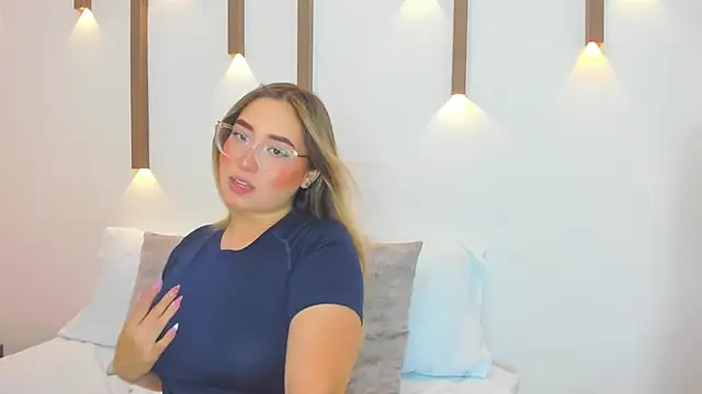 Snapshot of antonella_cutie_ chatting on March 10, 2025, 12:28 pm antonella cutie online show from March 10, 2025, 12:28 pm