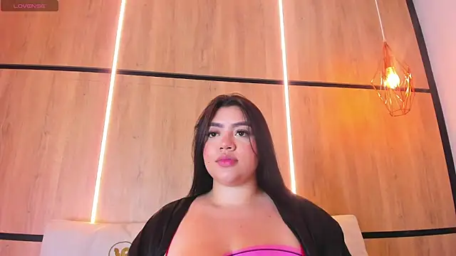 Snapshot of ashlyn_parker chatting on December 15, 2025, 8:47 pm ashlyn parker online show from December 15, 2025, 8:47 pm