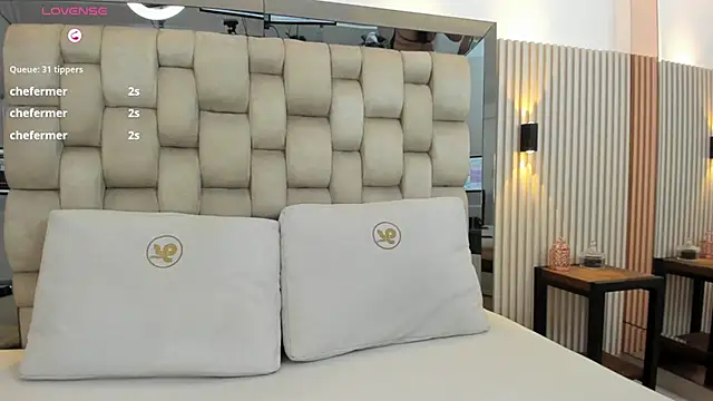 Snapshot of ashlyn_parker chatting on March 15, 2025, 8:21 pm ashlyn parker online show from March 15, 2025, 8:21 pm