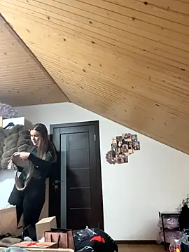 Snapshot of mewKate chatting on December 15, 2025, 3:29 pm mewKate online show from December 15, 2025, 3:29 pm