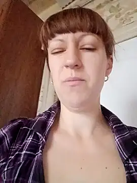 Snapshot of Calibers2932 chatting on November 28, 2025, 9:42 am Calibers2932 online show from November 28, 2025, 9:42 am