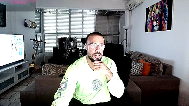 Snapshot of todddantes25 chatting on November 1, 2025, 4:30 am todddantes25 online show from November 1, 2025, 4:30 am