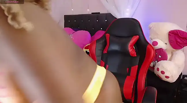 Aliana Ross online show from March 17, 2025, 11:42 am