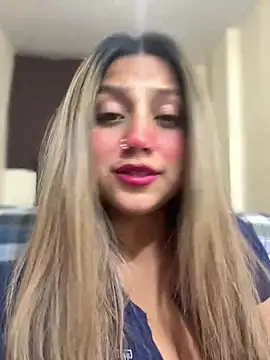 Snapshot of Adrianisx chatting on August 2, 2026, 2:43 am Adrianisx online show from August 2, 2026, 2:43 am