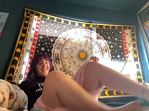 sierrapixie online show from February 1, 2025, 4:22 pm