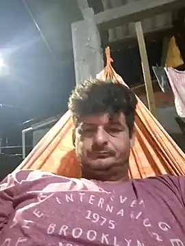 xandeenara25 online show from January 8, 2025, 2:14 am