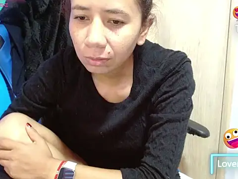 Snapshot of Danielagomez33 chatting on February 7, 2026, 1:30 pm Danielagomez33 online show from February 7, 2026, 1:30 pm