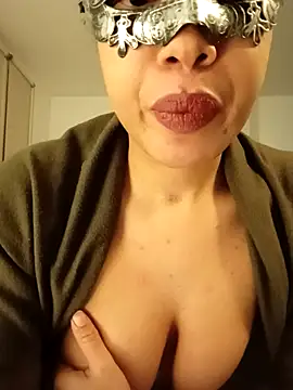 Snapshot of h4cDesy chatting on January 26, 2025, 6:16 pm h4cDesy online show from January 26, 2025, 6:16 pm