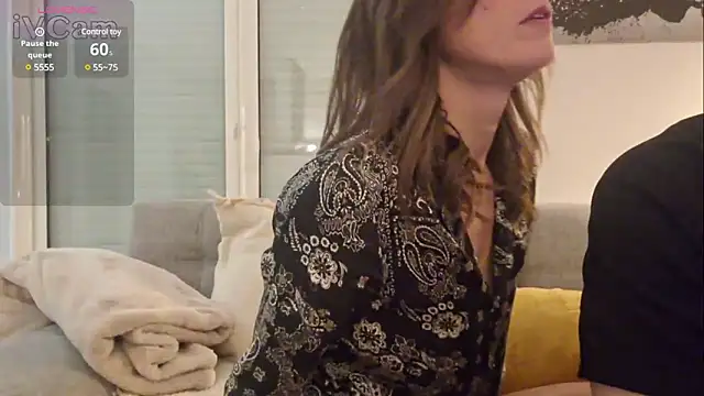 loucedxxx online show from February 3, 2025, 9:50 pm