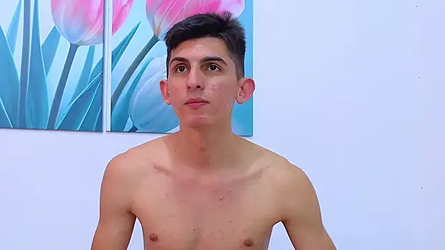 Snapshot of Ana_and_Leo chatting on March 14, 2025, 4:30 pm Ana and Leo online show from March 14, 2025, 4:30 pm