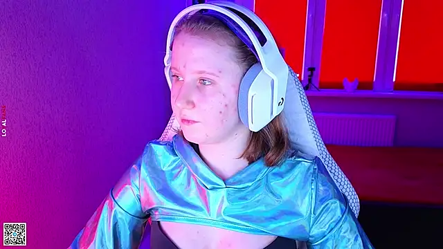 mon lola online show from November 26, 2025, 10:15 am