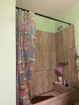 abrilito2 online show from January 9, 2025, 11:24 pm