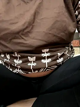 Red-Magic-25 online show from November 20, 2025, 6:36 am