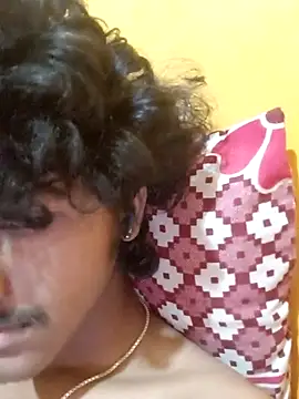 Snapshot of CosmicEmuu chatting on February 17, 2025, 1:44 pm CosmicEmuu online show from February 17, 2025, 1:44 pm