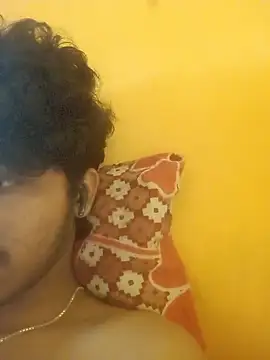 Snapshot of CosmicEmuu chatting on September 27, 2025, 4:51 am CosmicEmuu online show from September 27, 2025, 4:51 am