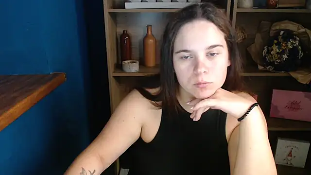 Snapshot of mini_girly chatting on September 30, 2025, 10:10 am mini girly online show from September 30, 2025, 10:10 am