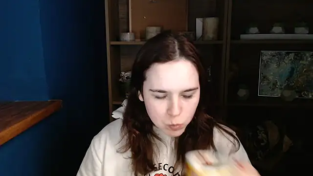 Snapshot of mini_girly chatting on February 21, 2025, 7:23 am mini girly online show from February 21, 2025, 7:23 am