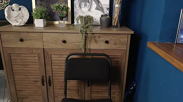 Snapshot of mini_girly chatting on September 11, 2025, 1:00 pm mini girly online show from September 11, 2025, 1:00 pm