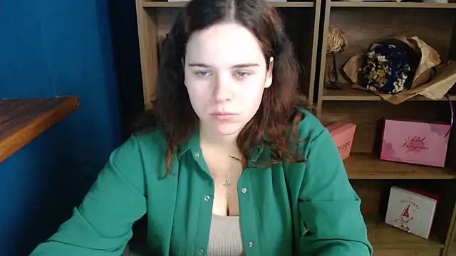 Snapshot of mini_girly chatting on October 12, 2025, 10:05 am mini girly online show from October 12, 2025, 10:05 am