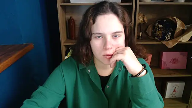 Snapshot of mini_girly chatting on October 21, 2025, 2:27 pm mini girly online show from October 21, 2025, 2:27 pm