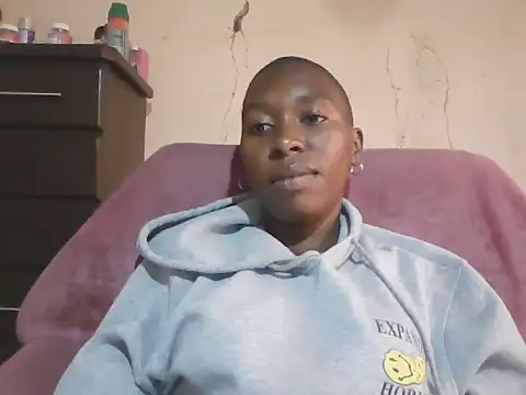 Hotdaily04 online show from April 23, 2026, 12:29 pm