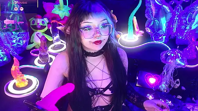 LaytonBox online show from February 20, 2026, 2:41 pm